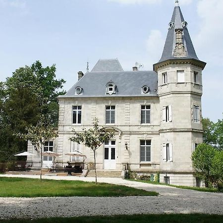 T2 De Charme Dans Un Chateau Layrac Екстер'єр фото