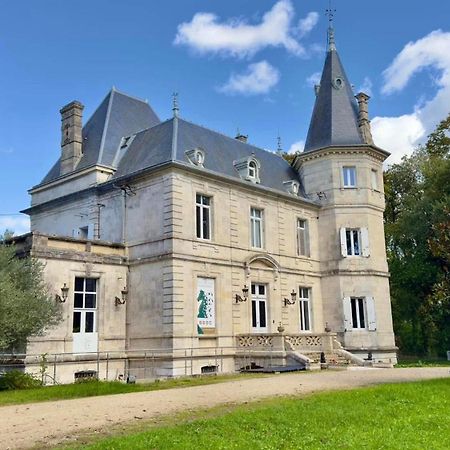 T2 De Charme Dans Un Chateau Layrac Екстер'єр фото